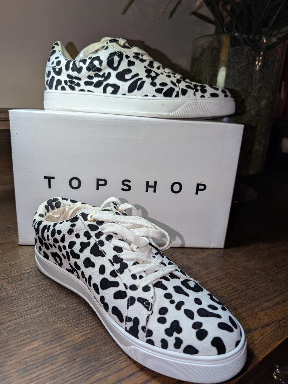 Topshop Dalmatian Print Lace-Up Sneakers - White/Black